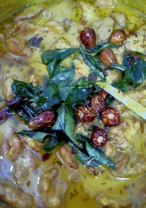 A picture of Curry chawal.