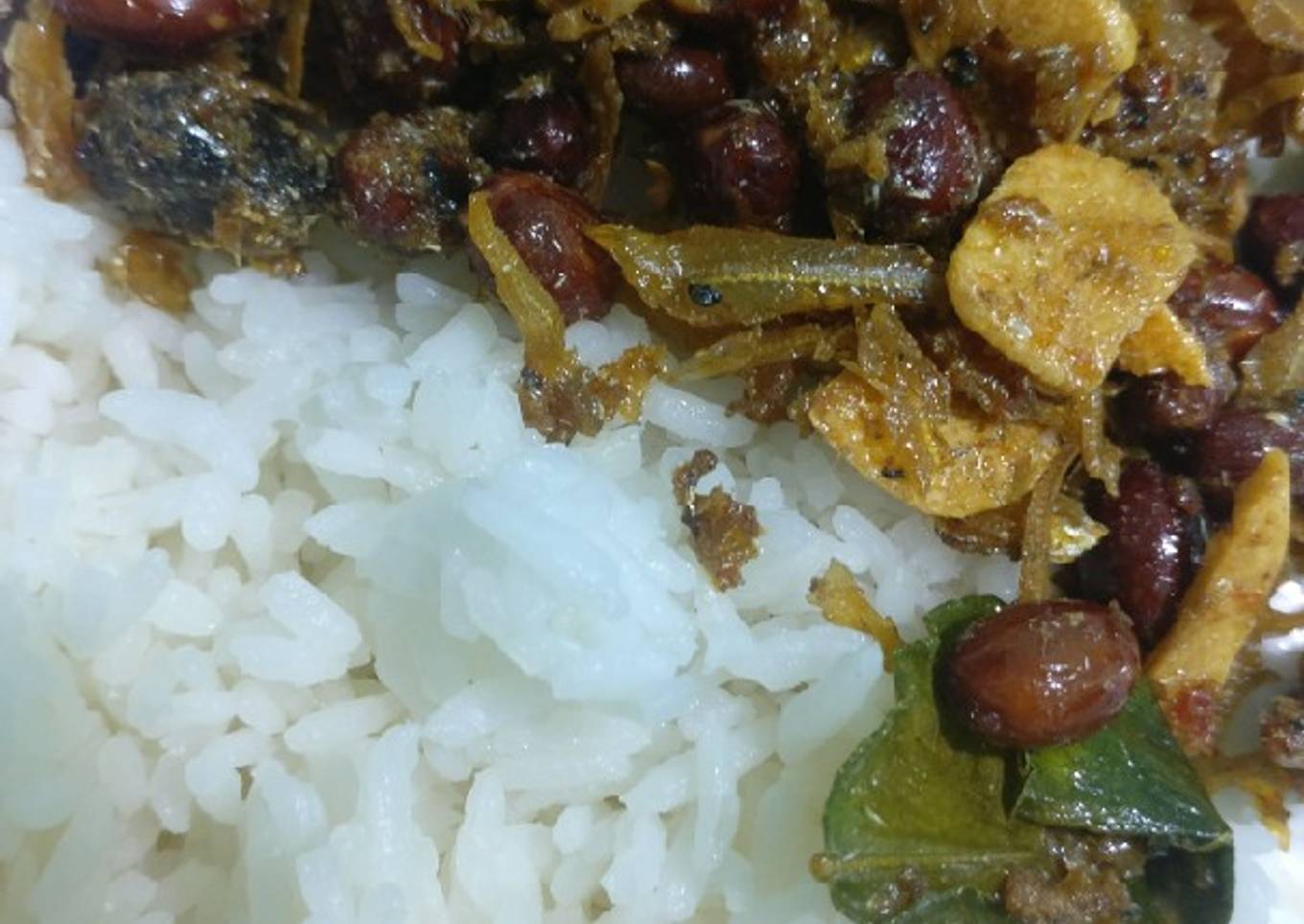 Balado teri kacang bawang goreng spesial
