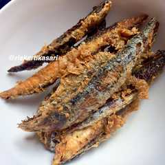 A picture of Tongkol Goreng Telur.