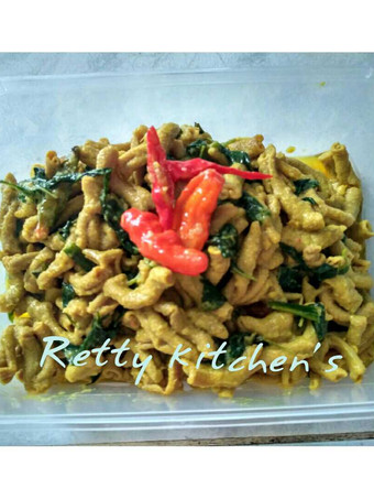Resep Usus ayam bumbu kuning daun kemangi Istimewa