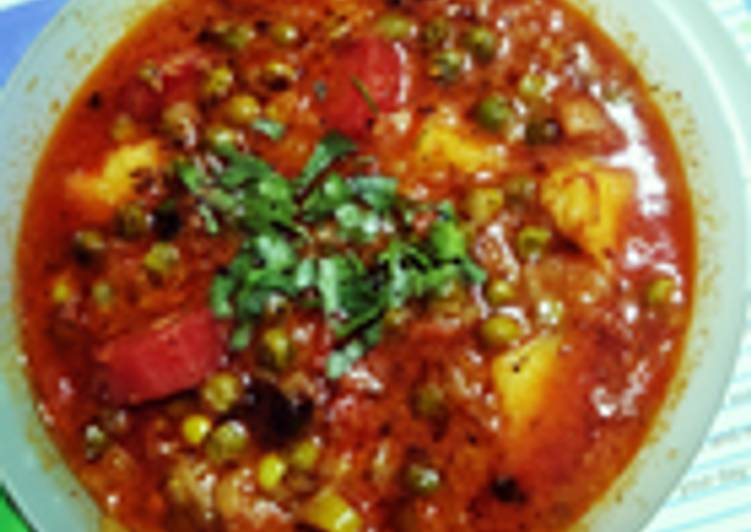 How To Use Aaloo Matar curry