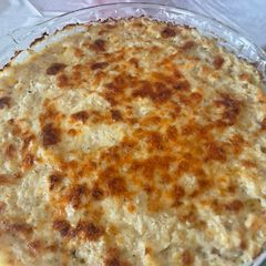 A picture of Cheesey Hot Crab dip.