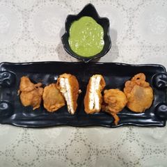 A picture of Mix Pakode.