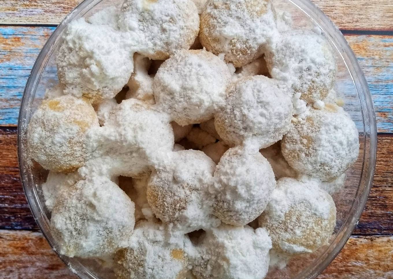Kue Putri Salju Kacang Tanah