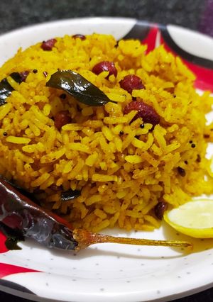 साऊथ इंडियन लेमन राईस (lemon rice recipe in marathi) रेसिपी चे मुख्य फोटो