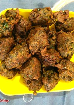 A picture of Arbi leaves fritters.