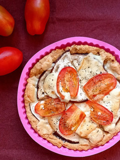 Foto di Torta salata con melanzane e pecorino