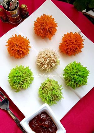 A picture of Tricolor Chicken stuffed Rice Flowers.
