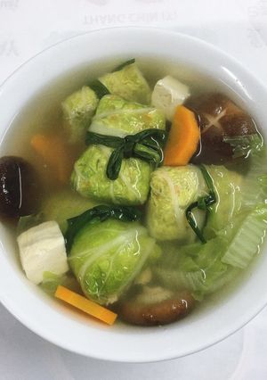Hình của món Canh cải thảo cuốn thịt.