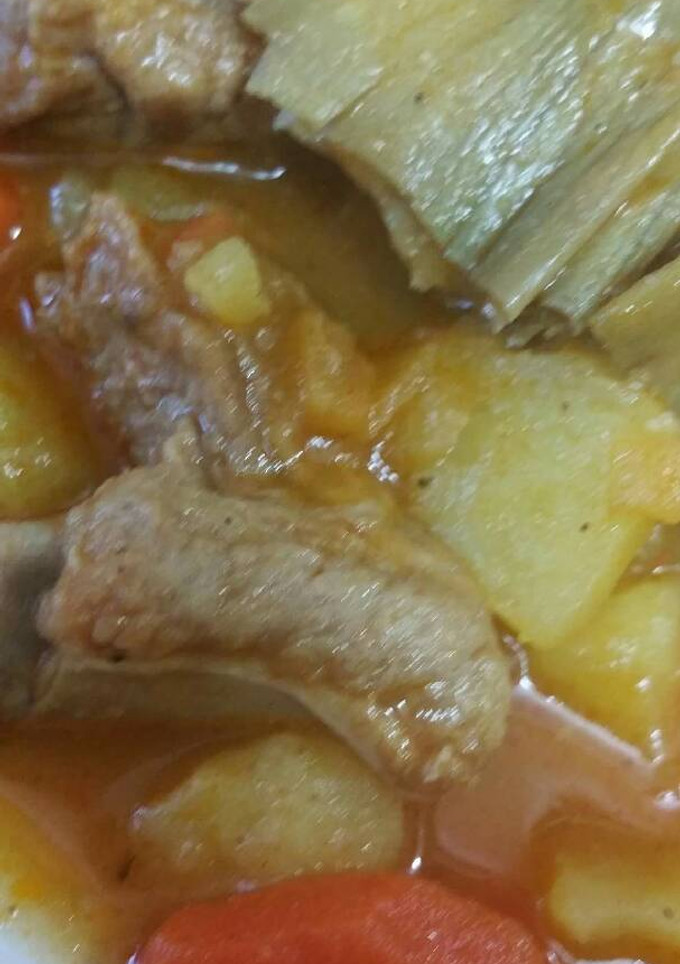 Una foto de Guiso con Costillas