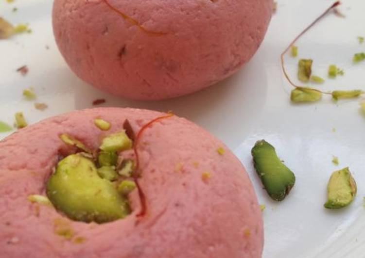 Recipe of Speedy Strawberry Sandesh