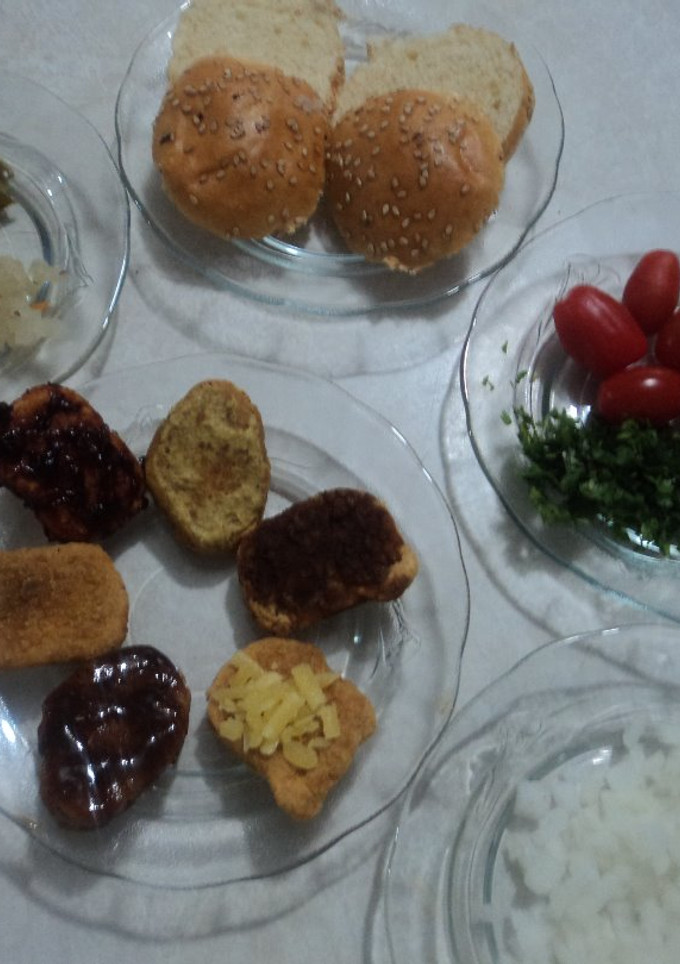 Una foto de Tostadas y bocadillos veganos para fiesta geras