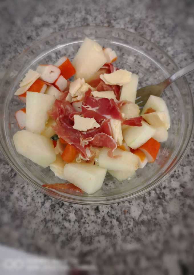 Una foto de Ensalada de melón y..