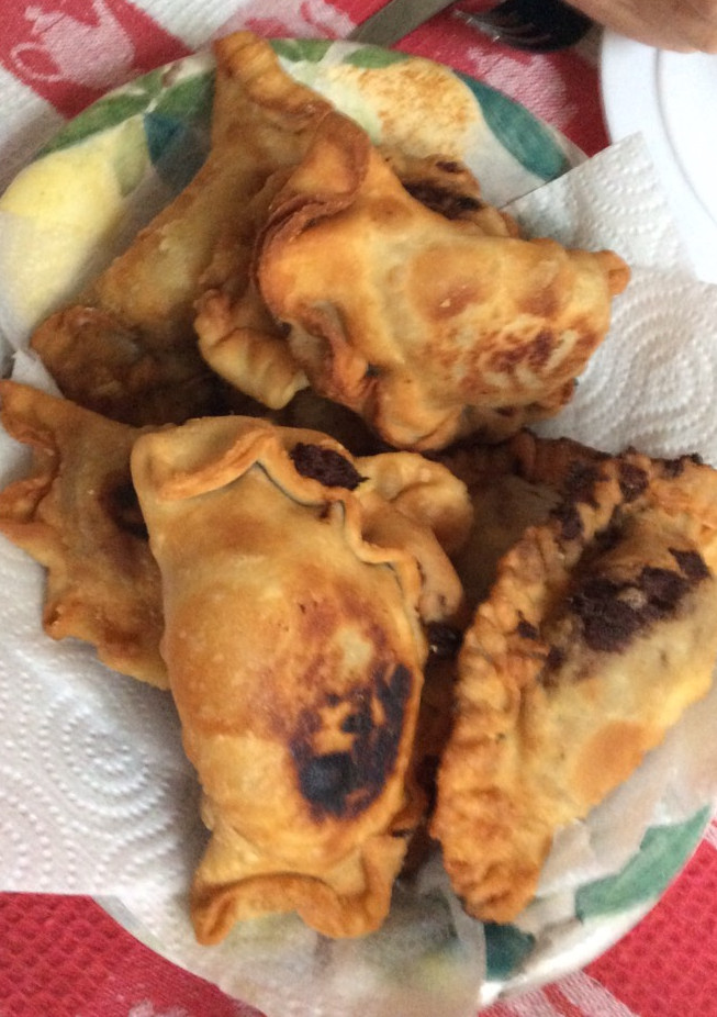 Una foto de Empanadas fritas de paté de champiñones con queso