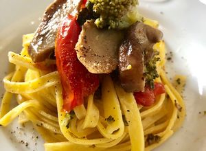 Foto di Fettuccine, Piccadilly porcini e broccoletti siciliani