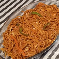 A picture of Chicken Chowmein.