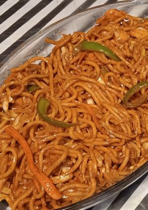 A picture of Chicken Chowmein.