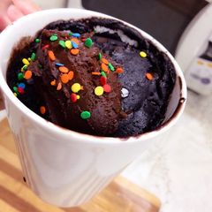 A picture of Eggless 2 min chocolate brownie in mug.