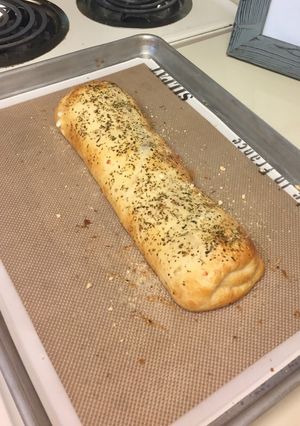 A picture of Pepperoni Pizza Bread.