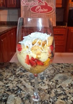 Una foto de Postre tropical