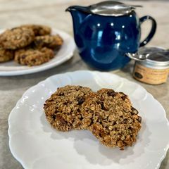 A picture of Breakfast Maple Oat Cookies.