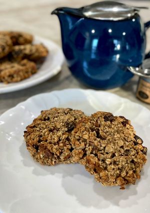 A picture of Breakfast Maple Oat Cookies.