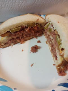 A picture of Jalapeno and Cornbeef on White Bread.
