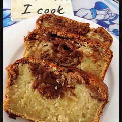 A picture of Banana Cake with Nutella.