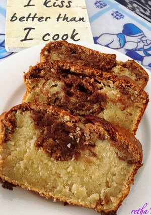 A picture of Banana Cake with Nutella.