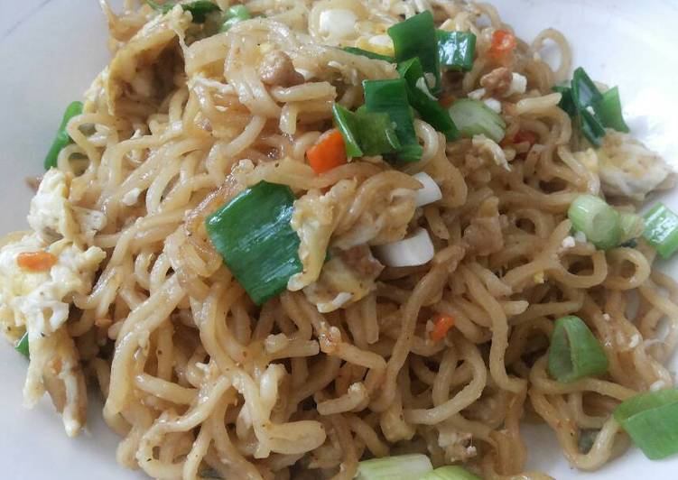 Langkah Mudah untuk Menyiapkan Mie Goreng simple Anti Gagal