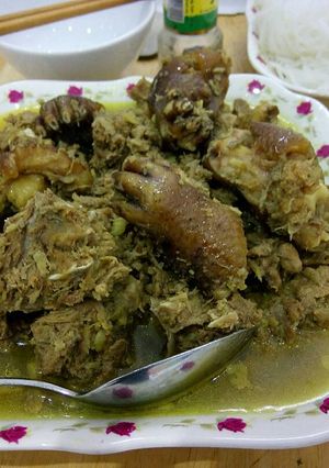Hình của món Rượu mận nhím.