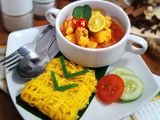 Roti Jala Kari Ayam