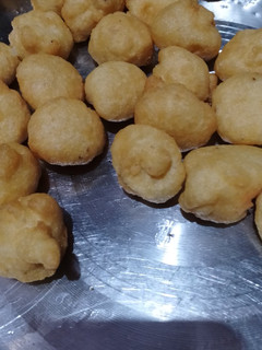 A picture of Moong daal pakodi.