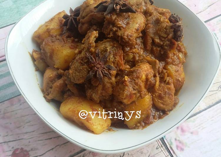 Bagaimana Menyiapkan Ultimated indian chicken curry yang Bikin Ngiler