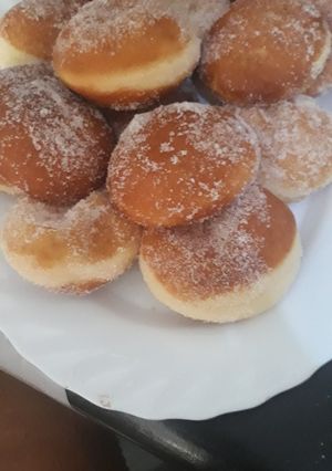 صورة لوصفة بینيي ودونات بنفس العجین وصفه مجربه