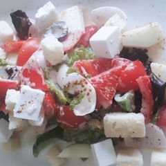 A picture of Mediterrenean Salad.