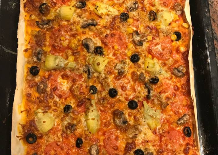 Pizza atún