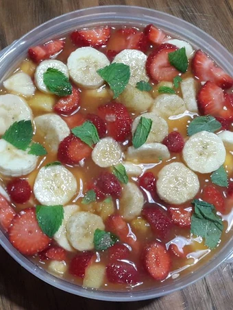 Pasos sencillos para Preparar Mix goloso de frutas a la menta  que Muy delicioso