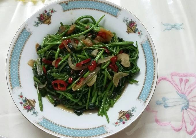 Resep TUMIS SAYUR SELADA AIR oleh dewi arustania - Cookpad