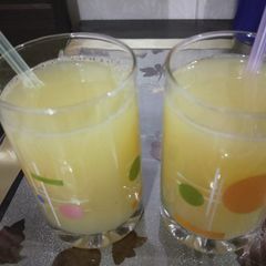 A picture of Fresh mosambi juice.