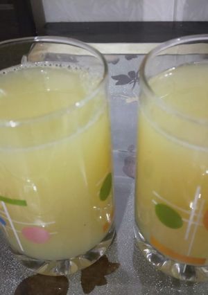 A picture of Fresh mosambi juice.