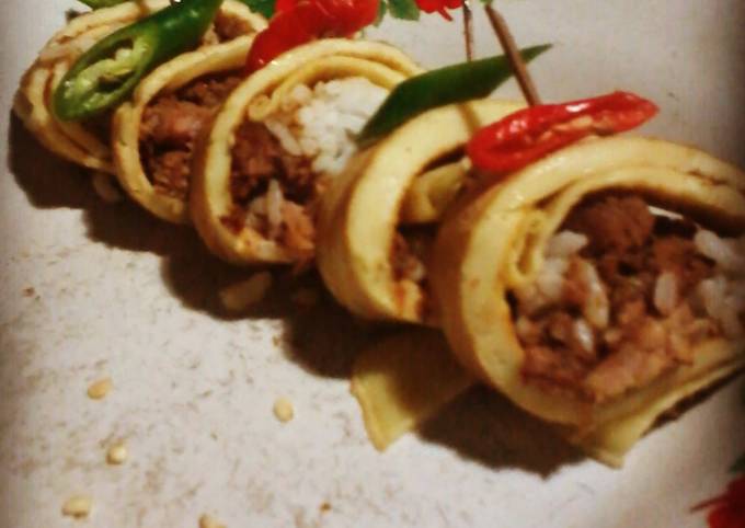 roll isi rendang