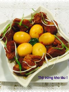 Hình của món Thịt kho trứng.