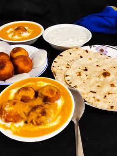 होटल स्टाइल मलाई कोफ्ता (Hotel Style Malai Kofta recipe in Hindi) रेसिपी मुख्य फोटो