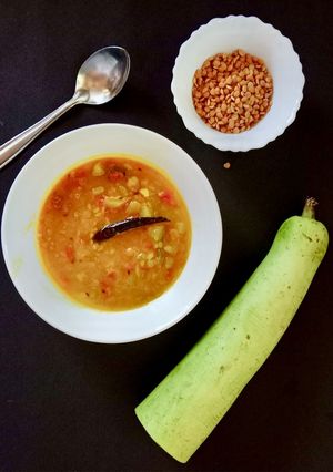 A picture of Lauki Tuvar Dal.