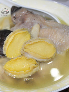 香菇鮑魚雞湯 的食譜成品照片