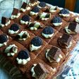 Tiramisu cake potong