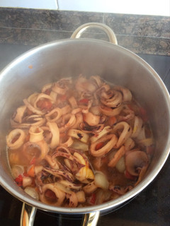 Una foto de Calamares de la ría en salsa