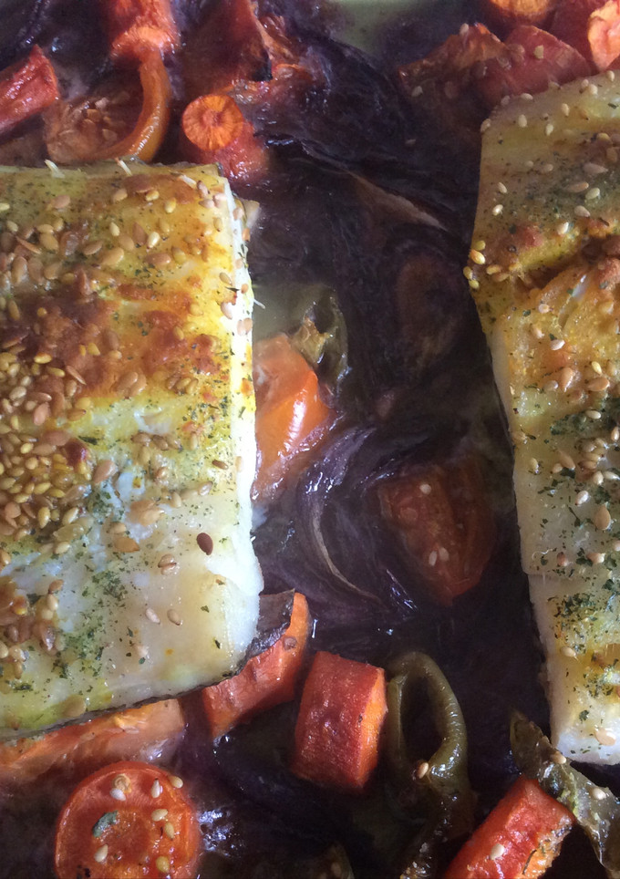 Una foto de Bacalao al horno con verduritas
