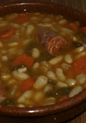 Foto principal de Alubias blancas con chorizo🍴